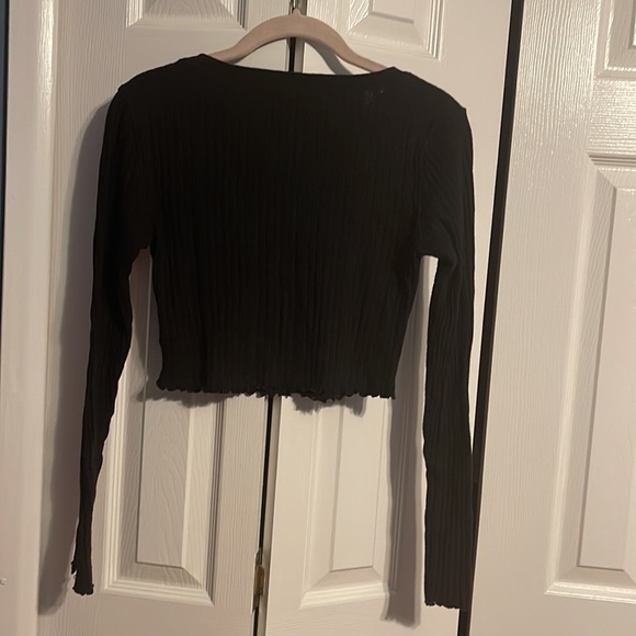 NWOT Aeropostale long sleeve shrunken tee in black size Medium - Picture 8 of 8